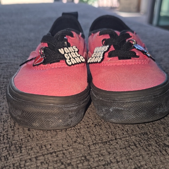 Vans Kids Sneakers in Pink and Black - Picture 4 of 7